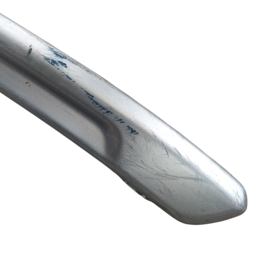 Friso Para-choque Dianteiro Jeep Compass D270 2023 Detalhes 3