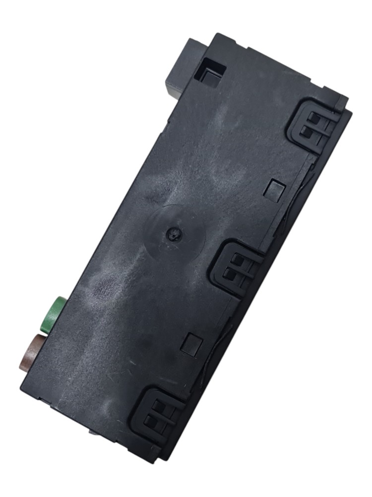 Console central tipo C soquetes duplos audi e tron spb 2022 4
