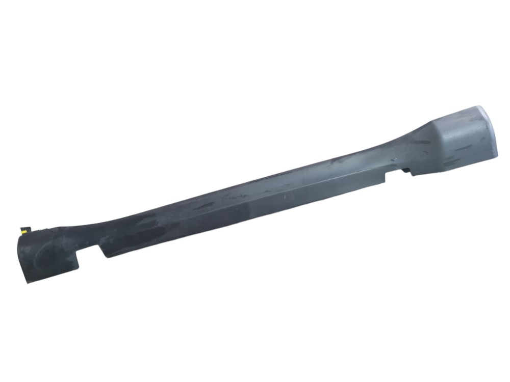 Moldura spoiler lateral esq Jeep Compass 2023 2024 Detalhes