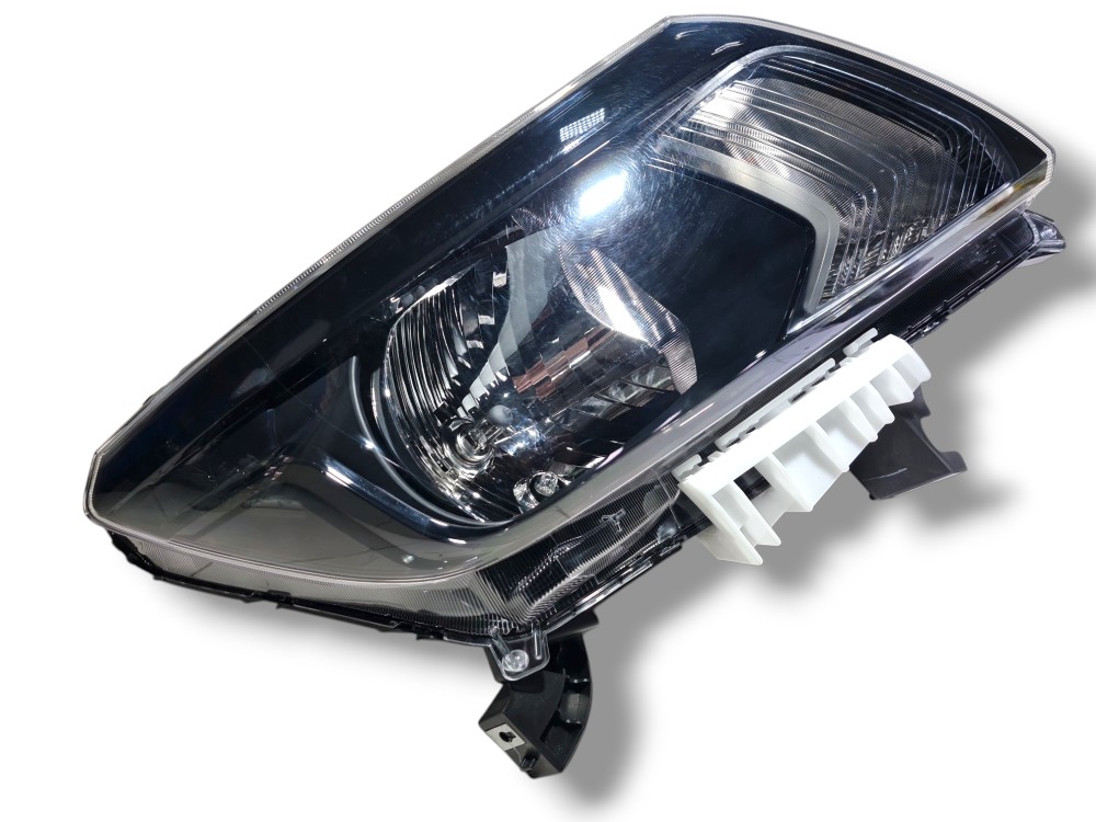 Farol dianteiro direito Nissan Frontier 2017 a 2021 ORIGINAL