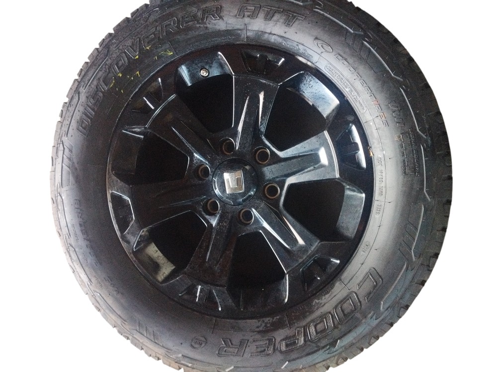 Jogo de rodas 5X c pneu cooper 265 60 aro 18 Tank 300 2026 4