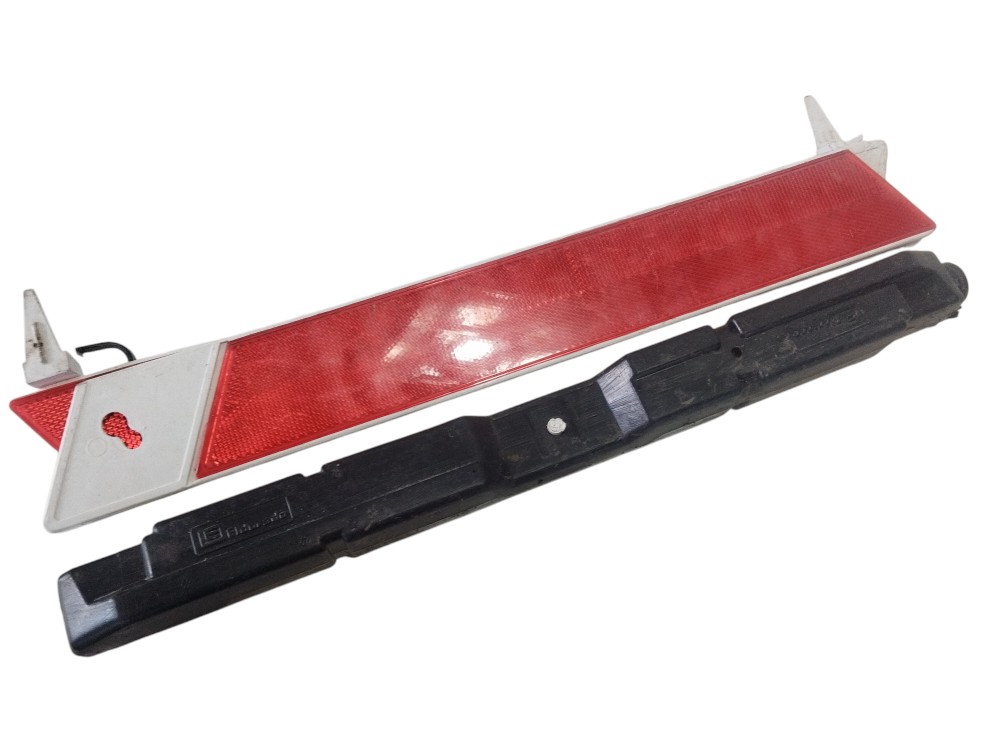 Triângulo Sinalização Toyota Etios Original Detalhes 3