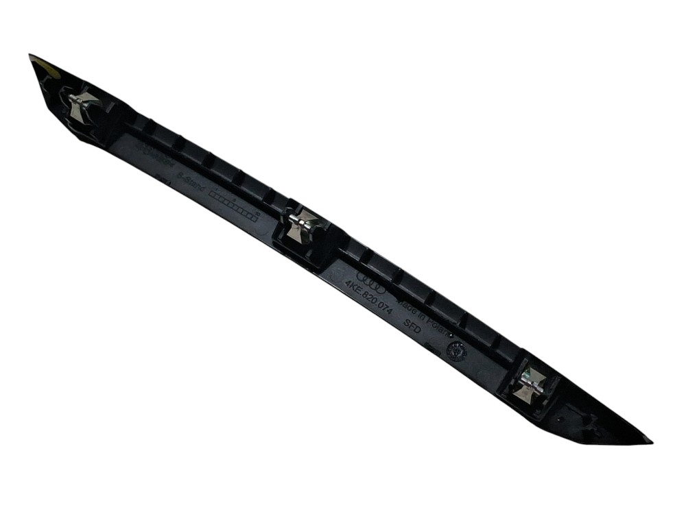 Painel de instrumentos superior do Audi E tron 2022 5