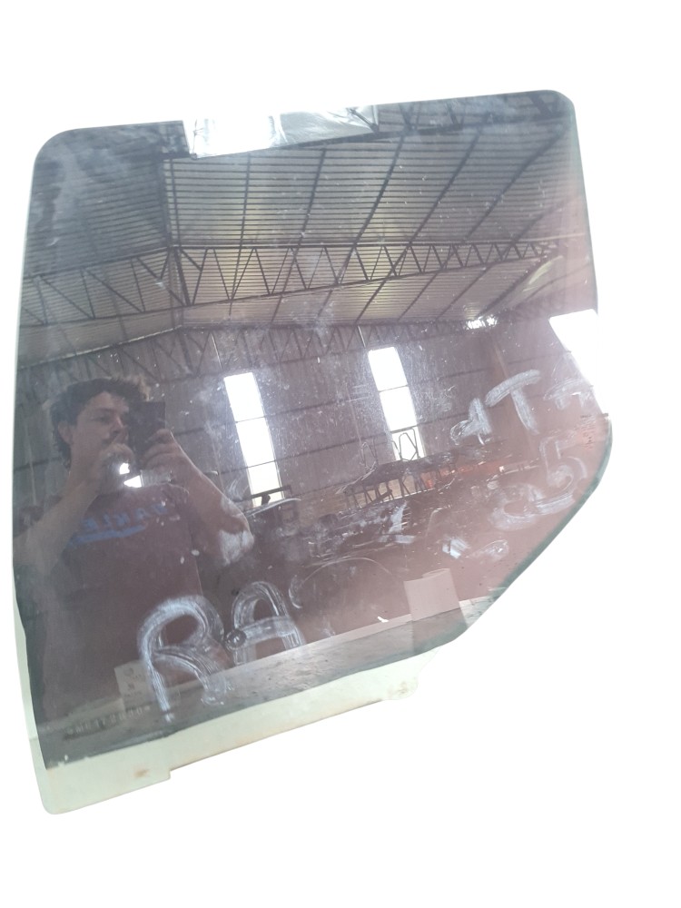 Vidro porta esquerda Volvo VM 330 2021 2022 ORIGINAL 6