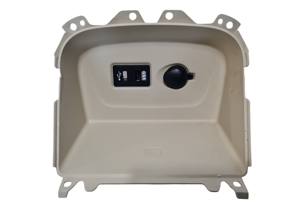 Moldura console central com entrada 12v gwm ora 03 skin 2024 1