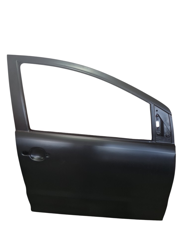 Porta dianteira direita Fox Space Fox 2011 a 2021 Detalhes
