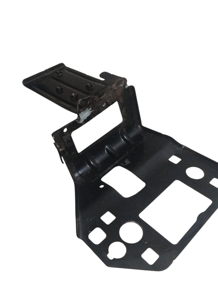 Suporte de montagem do paralama Audi Etron 2022 ORIGINAL 3