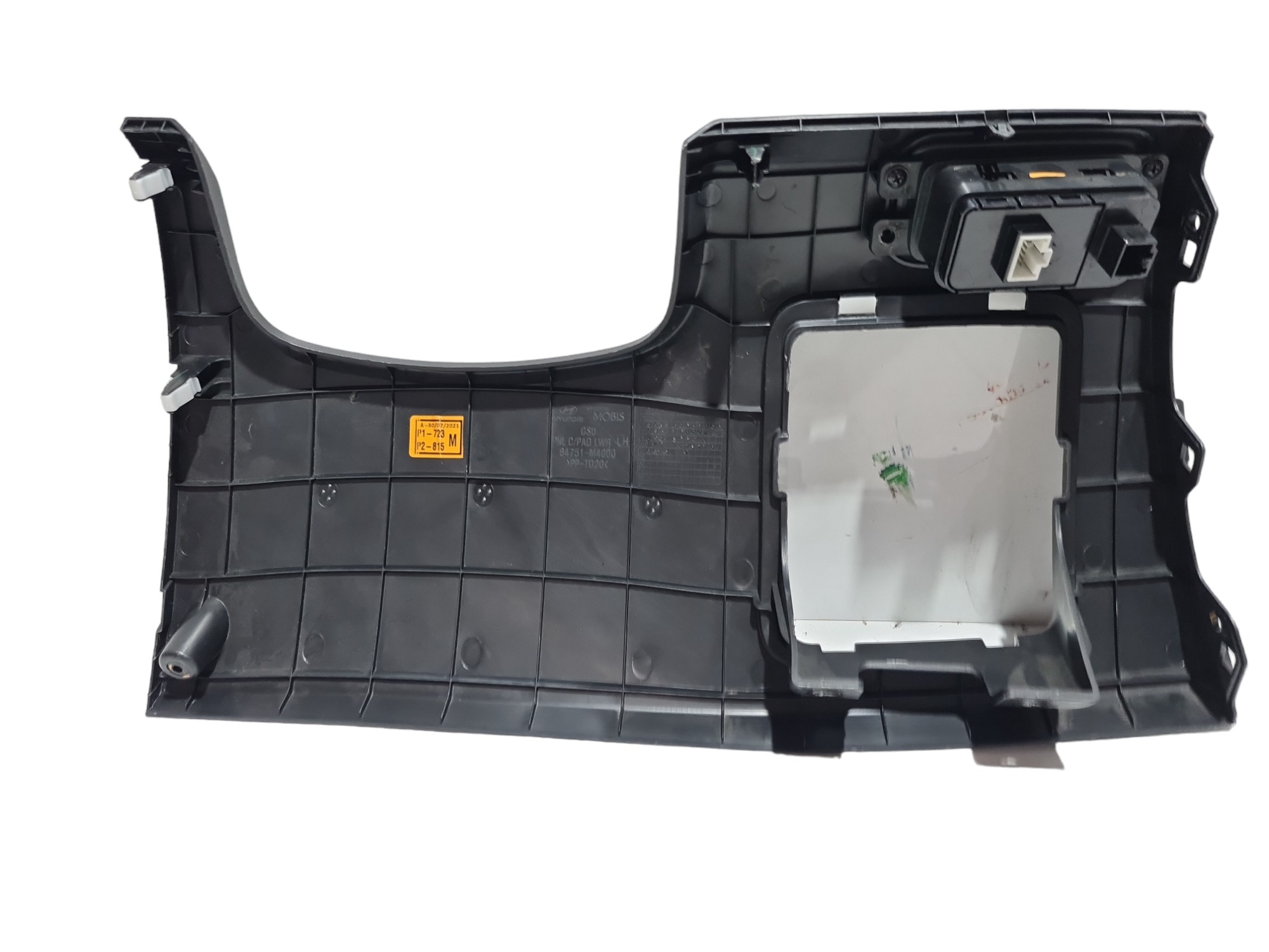 Acabamento Painel Inferior Esquerdo Hyundai Creta 2021 4