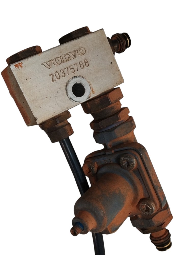 Caixa Válvula Pressão Ar Volvo Vm330 2021 2343993 20375788 5