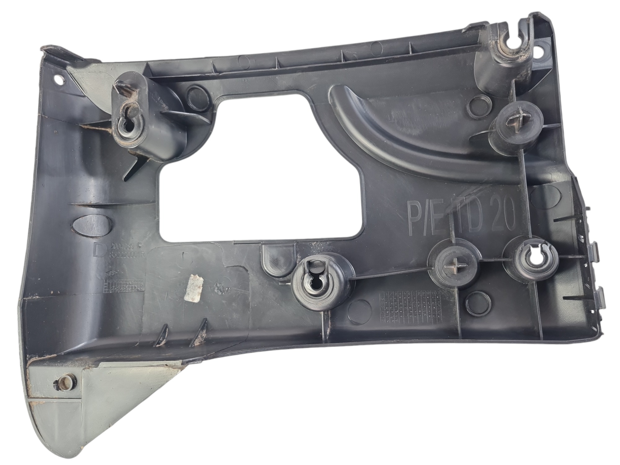 Suporte Parachoque Traseiro Lado Direito Renault Master 2023 4