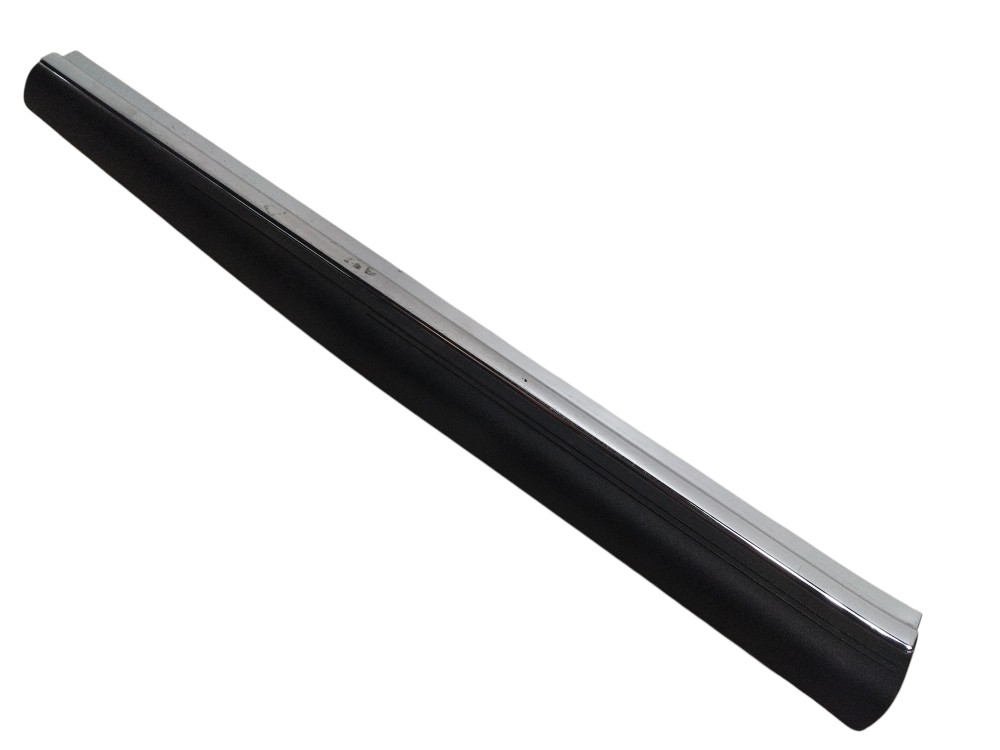 Soleira Dianteiro Lado Direito Mercedes Cls 500 2005 2006 Preto 4