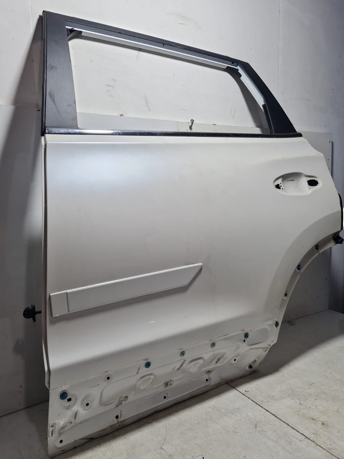 Porta Traseira Esquerda Chery Tiggo 8 2022 Leve Detalhe Traseira Esquerda Branco 5