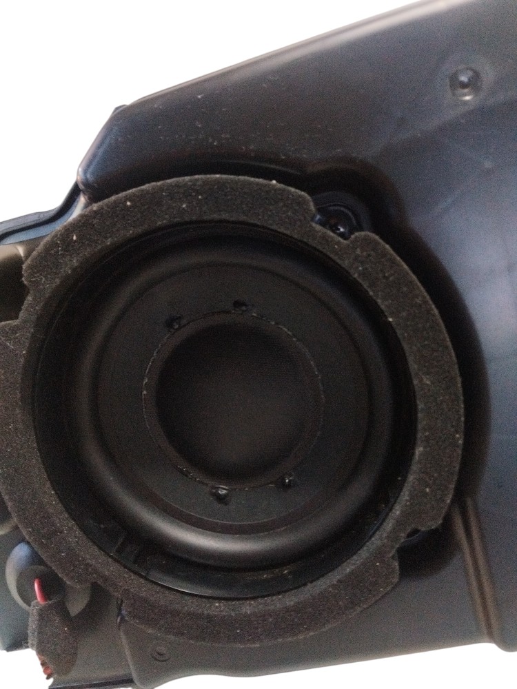 Caixa De Som Subwoofer Porta Malas Gwm Tank 300 Original  Preto 3