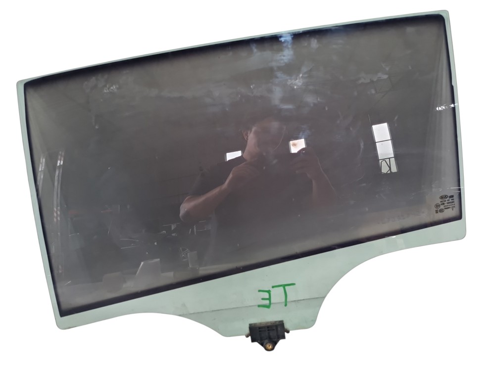 Vidro porta traseira esquerda Kia Sportage 2019 2020 4