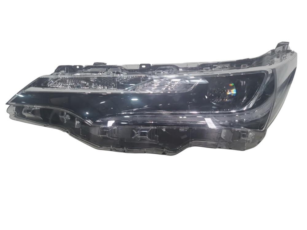 Farol dianteiro Esquerdo Corolla Altis ano 2018 2019 Detalhe