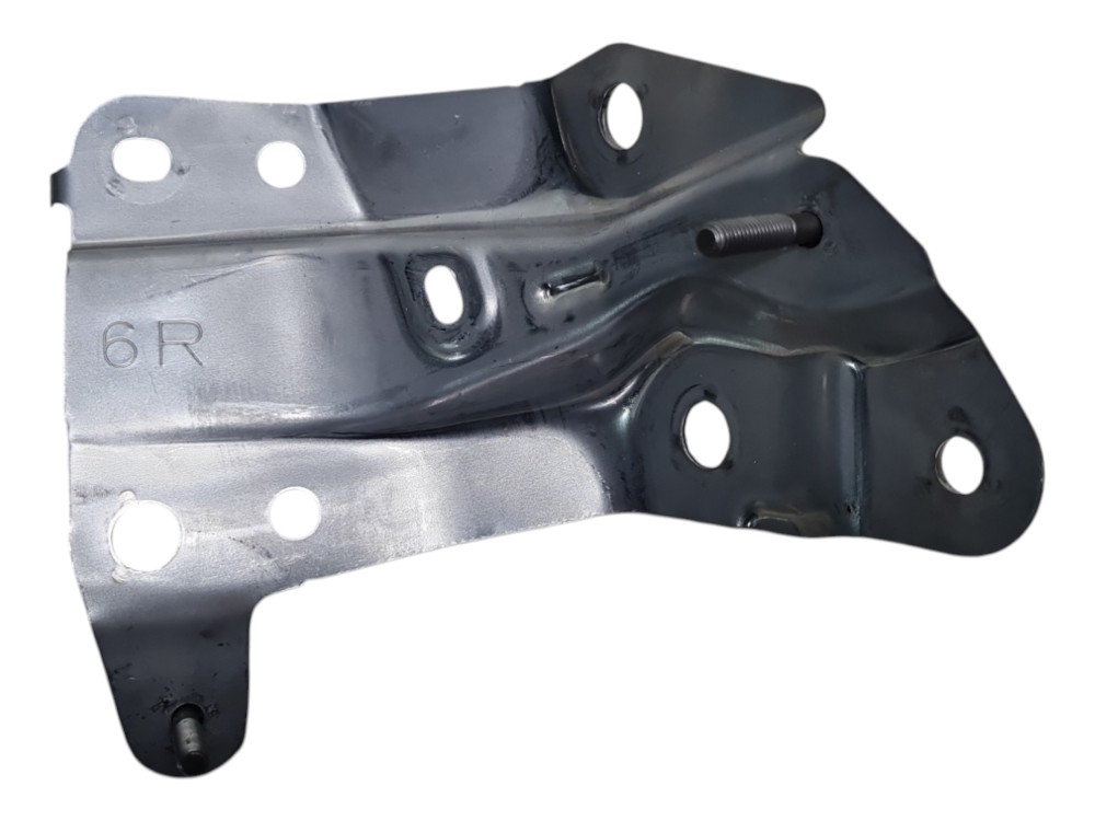 Suporte inferior dir carroceria toyota corolla cross 2021
