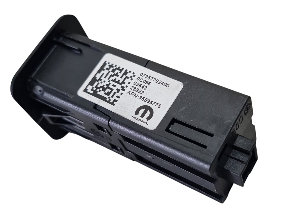 Conector Usb Jeep Commander Compass 2022 2023 7357792400 4