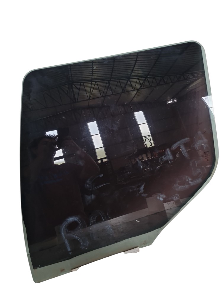 Vidro porta esquerda Volvo VM 330 2021 2022 ORIGINAL 5