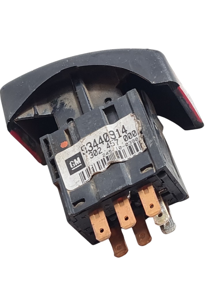 Botao Pisca Alerta Gm Corsa Montana 2003 A 2012 93440914 4