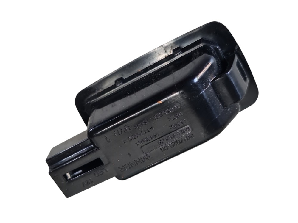 Luz Porta Byd Dolphin Yuan Plus 2024 2025 2026 Sa2fc-4131100 Macho 6