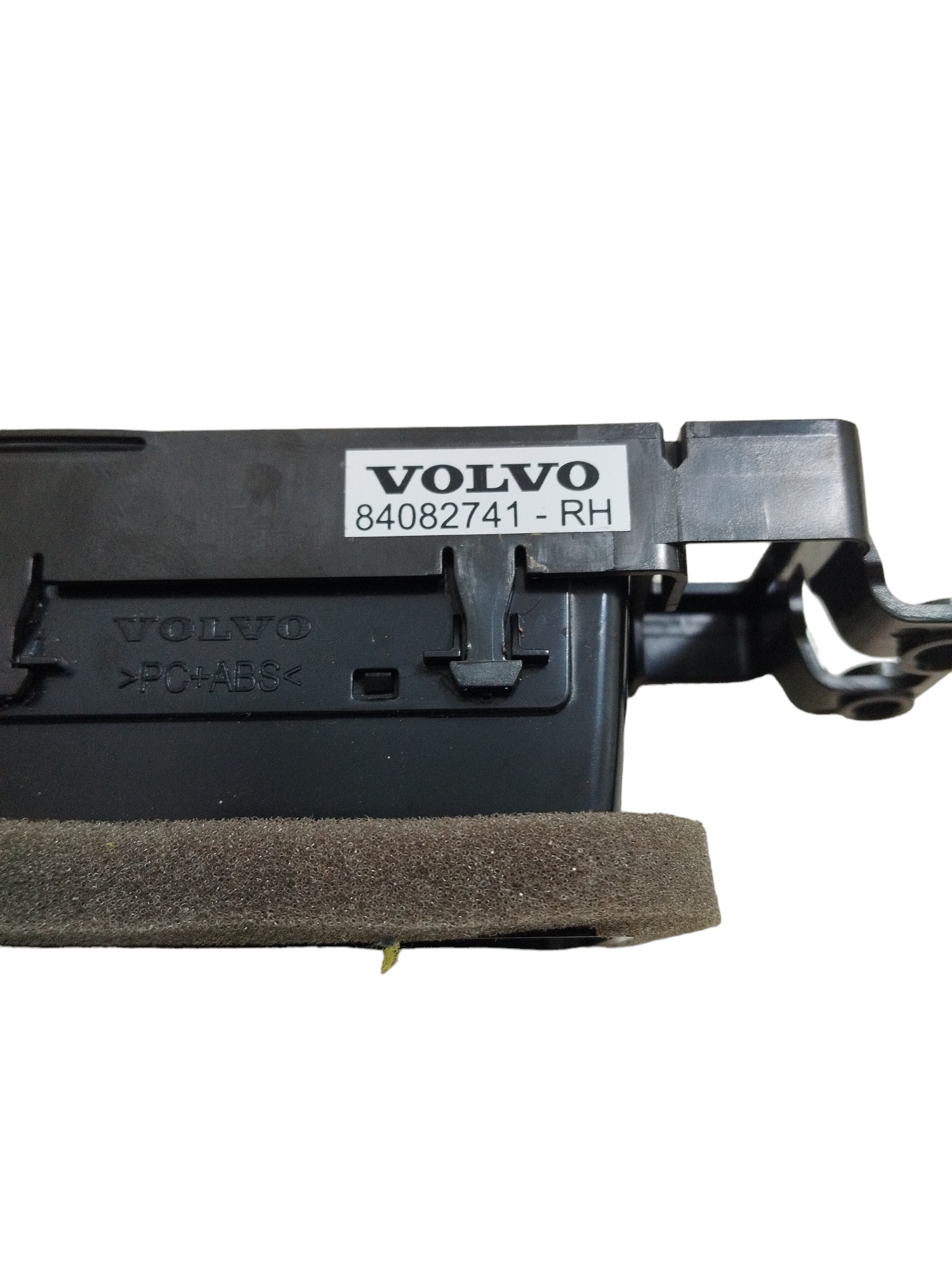 Difusor Teto Direito Volvo Fh New Codigo 84082741 Original 3