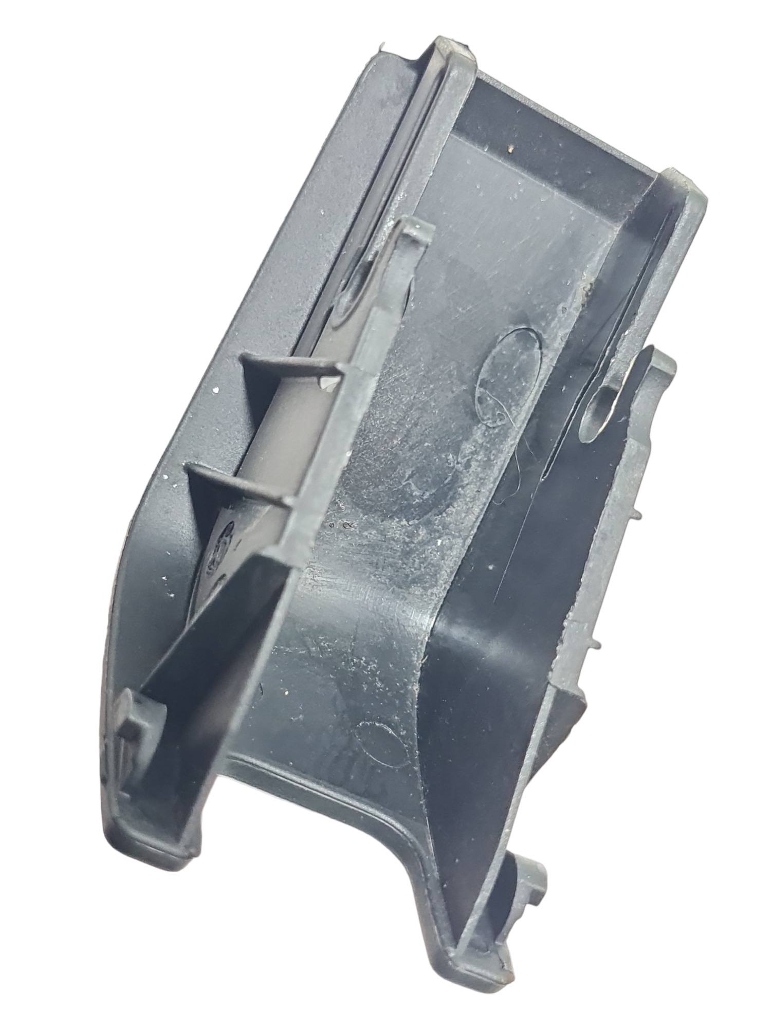 Acabamento Isofix Banco Traseiro Gm Tracker 2022 26288549 5