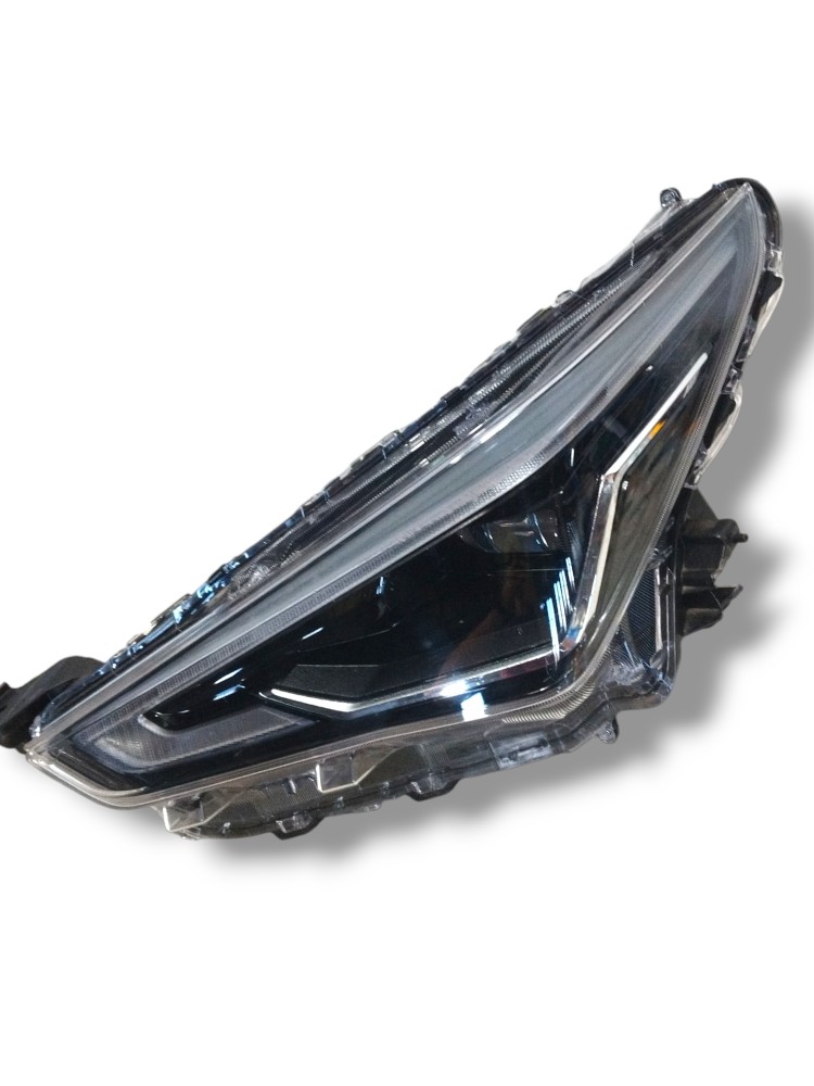 Farol Dianteiro esquerdo do Toyota Yaris Cross 2026 Detalhe