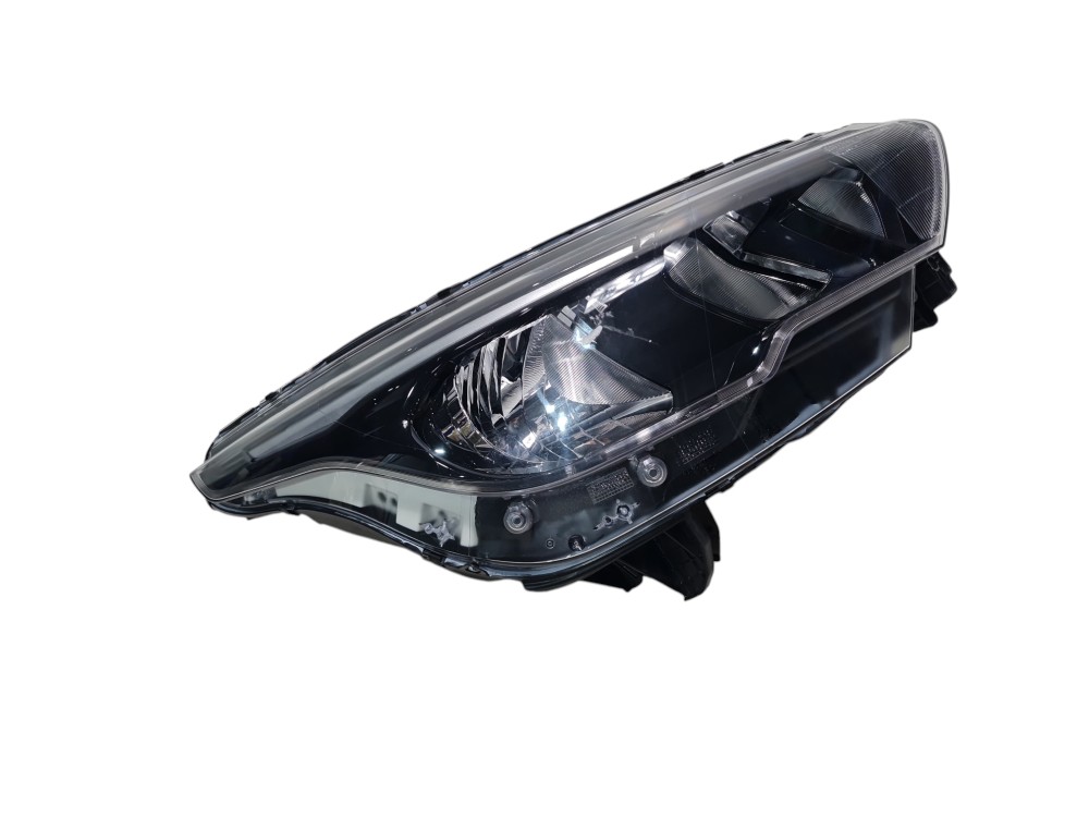 Farol dianteiro direito fiat argo cronos 2017 com detalhe