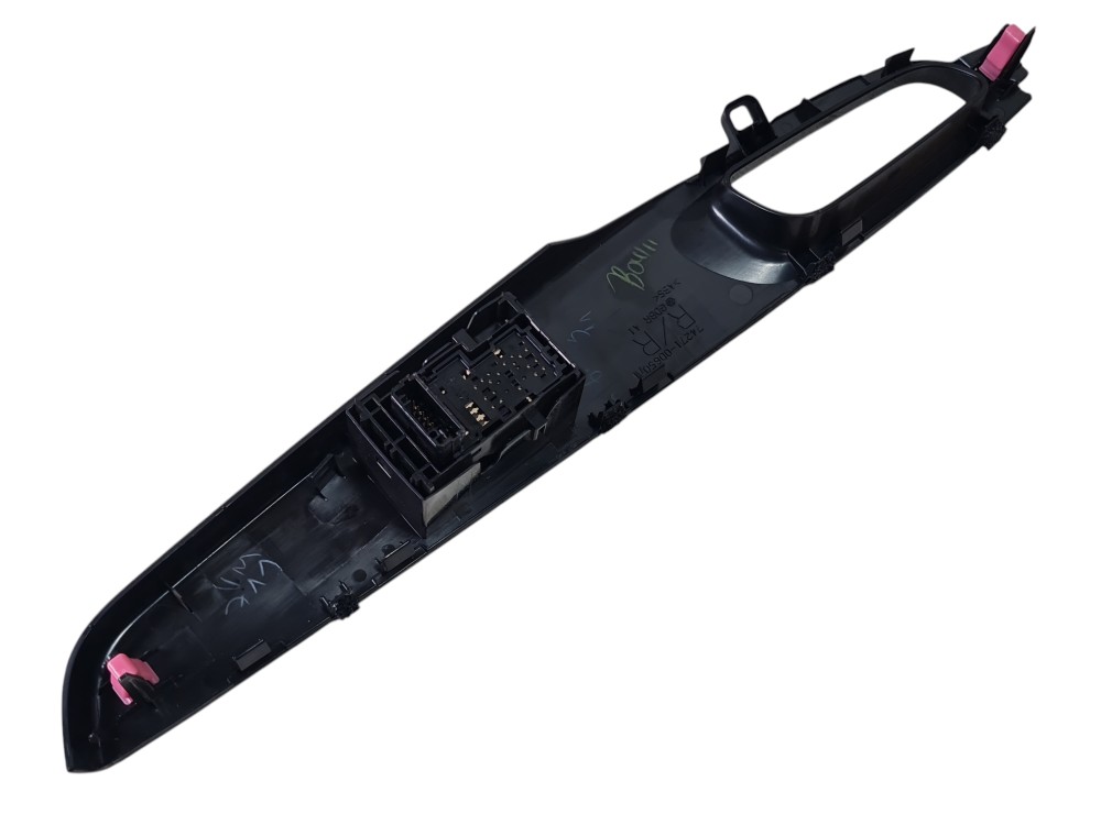 Comando Botão Vidro Traseiro Direito Toyota Yaris 2024 2025 2
