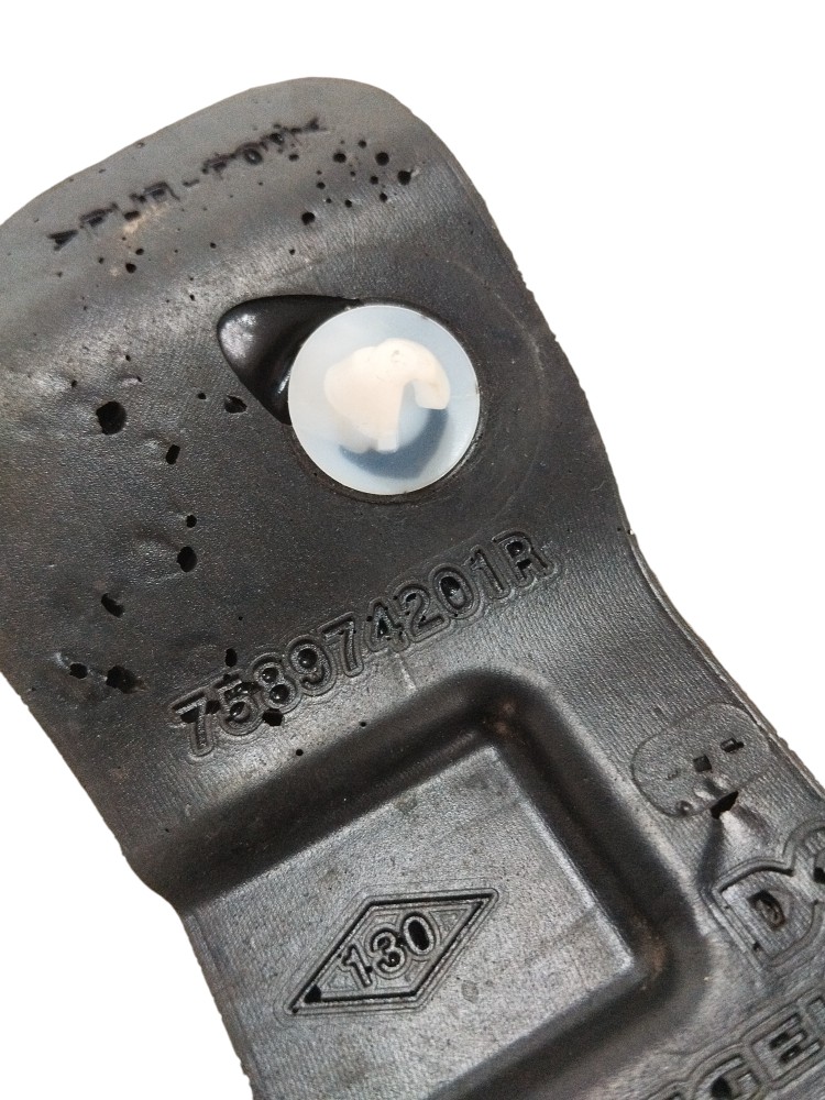Isolamento Compartimento Motor Renault Kangoo 2024 2025 8