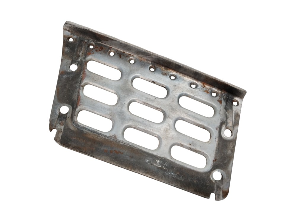 Chapa Pisante Estribo Da Direita Volvo 2021 20360789 1