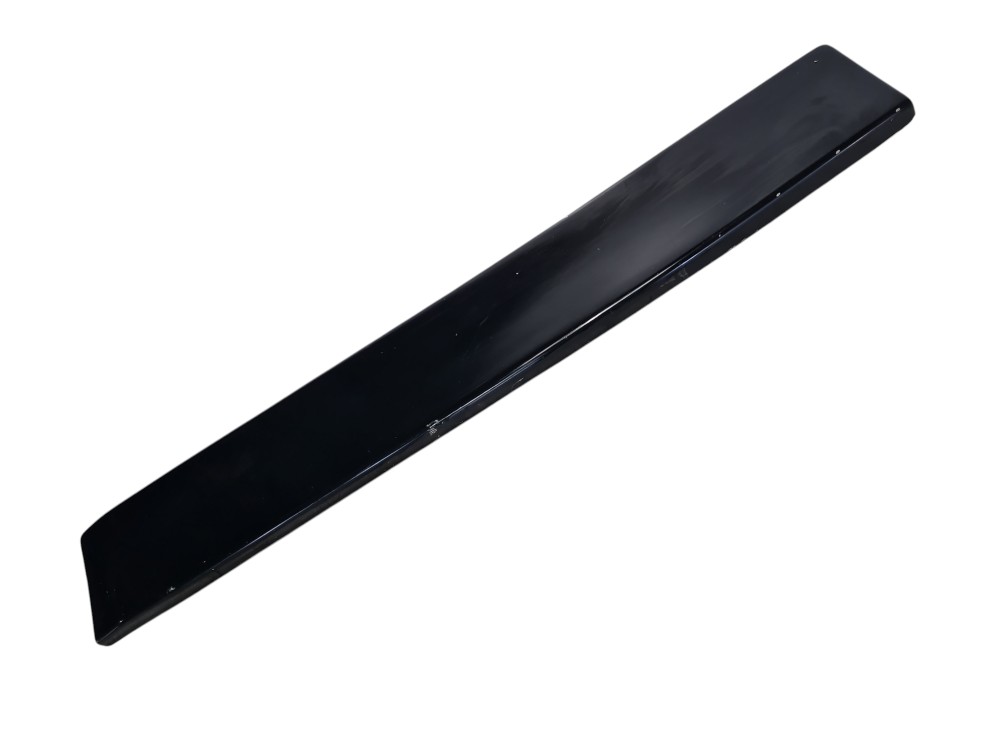 Defletor lateral esquerdo volvo vm 330 2000 a 2013 original