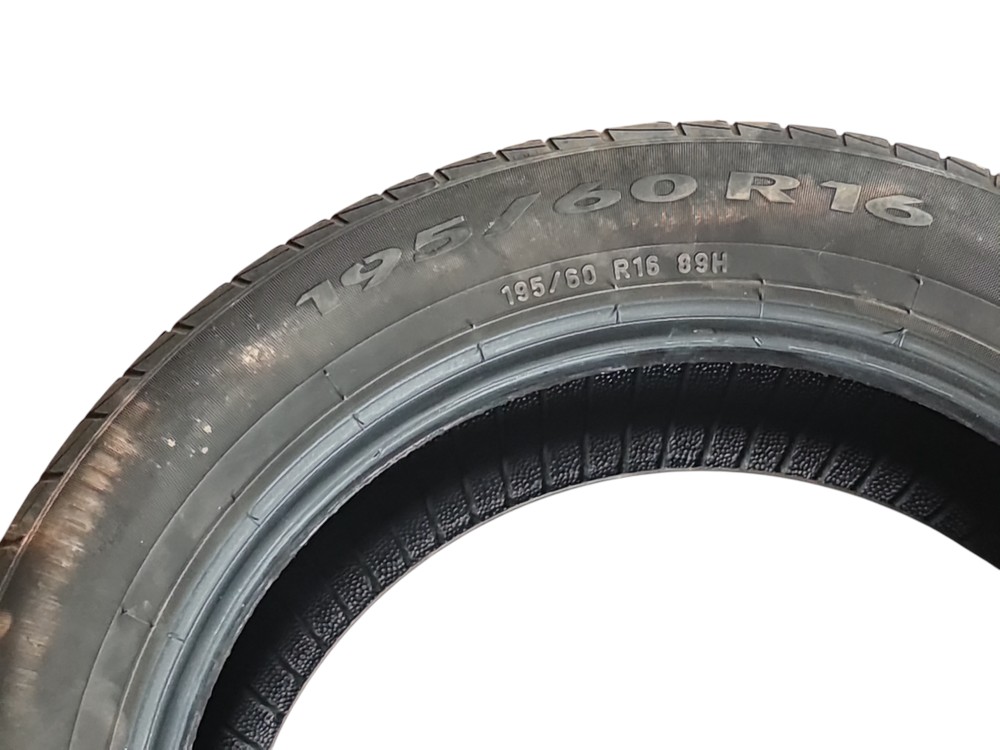 Pneu Pirelli Cinturato P1 195/60r16 Aro 16 40 De Vida 5