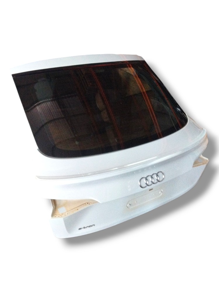 Tampa traseira com vidro Audi Etron elétrico 2022 ORIGINAL 1