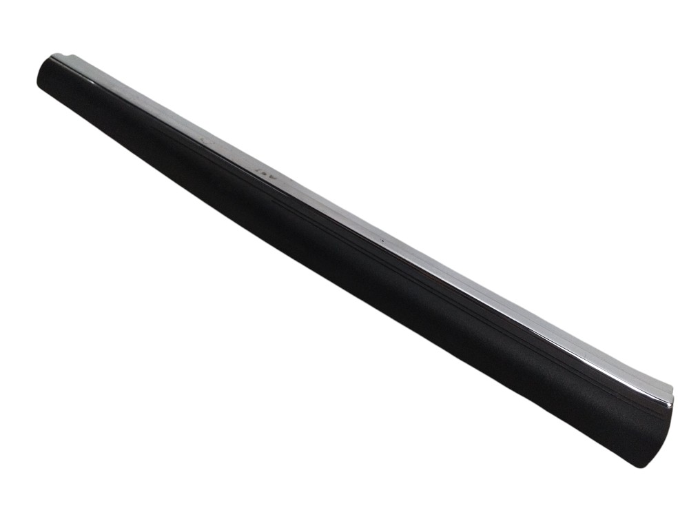 Soleira Dianteiro Lado Direito Mercedes Cls 500 2005 2006 Preto 5