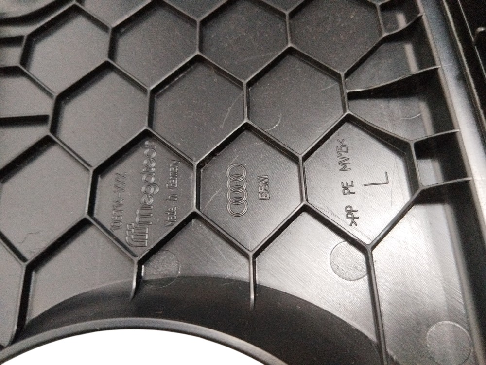 Acabamento moldura da coluna central Audi Etron 22 ORIGINAL 6