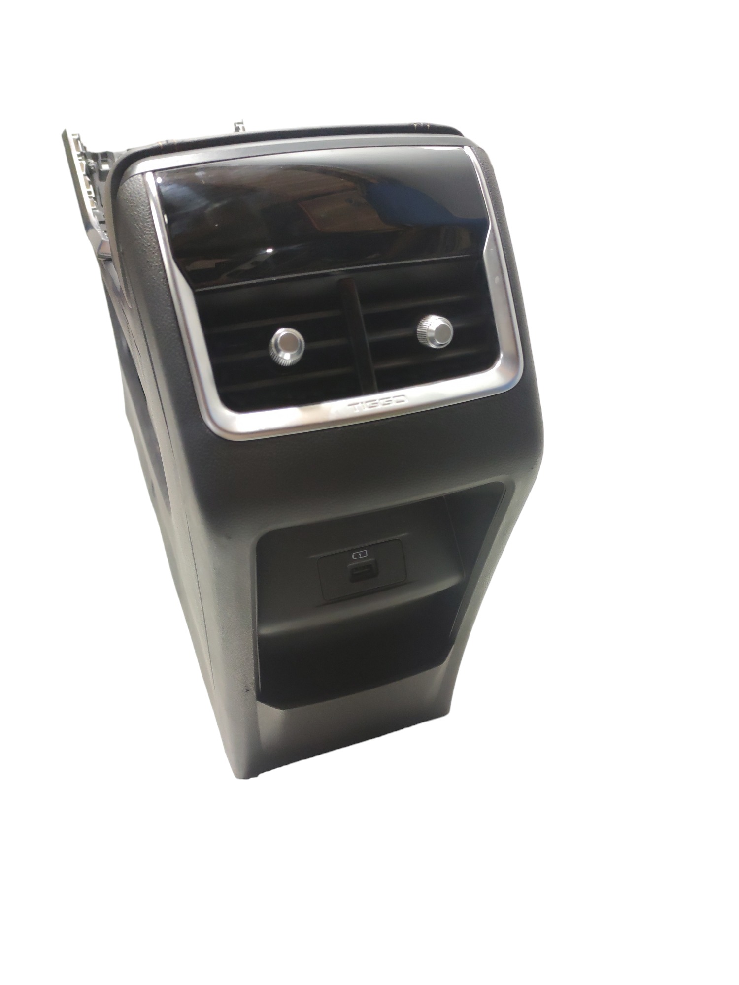 Console Central Chery Tiggo 8 2022 C/ Usb E Difusor Ótimo 3
