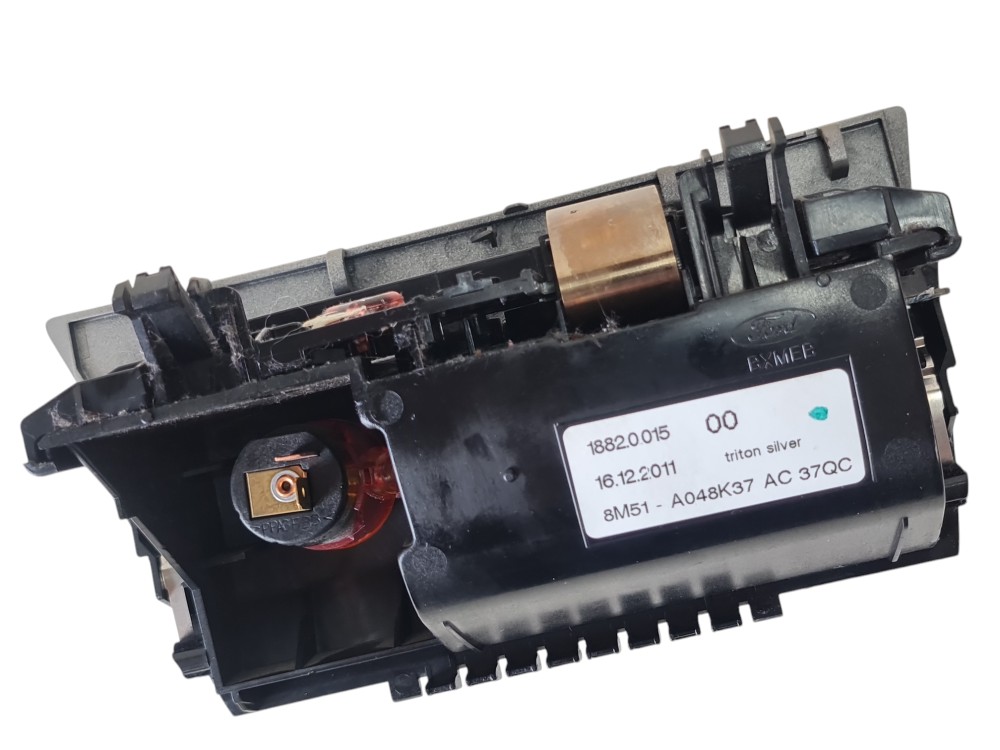 Porta Treco Painel C Acendedor Ford Focus 2013 8m51a048k37 3