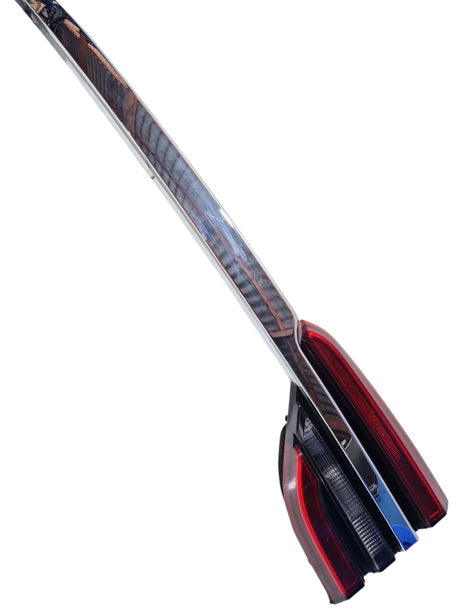 Lanterna Tampa Traseira C/ Friso Cromo Chery Tiggo 5 2022 3