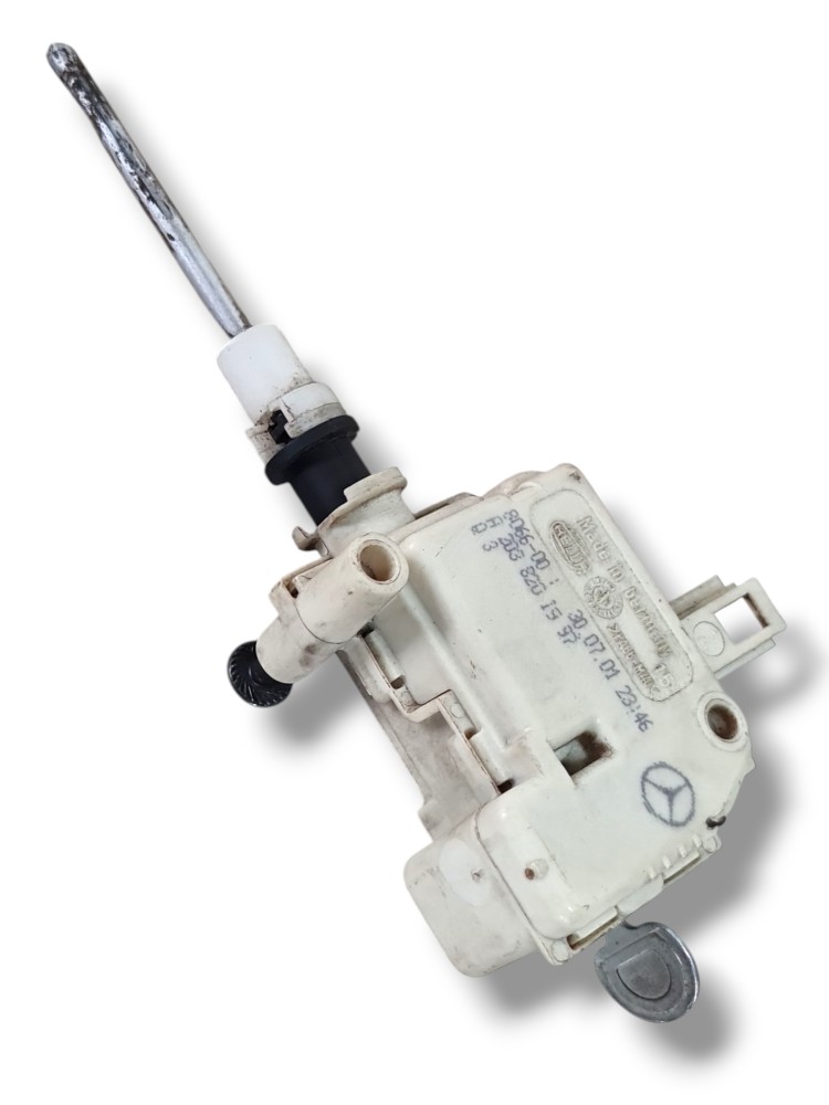 Motor trava portinhola Mercedes Classe C230 2002 A2038201997 1