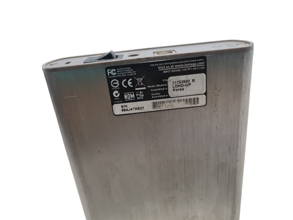 Hd externo 1 tb modelo 31763600r LDHD-UP prateado 2