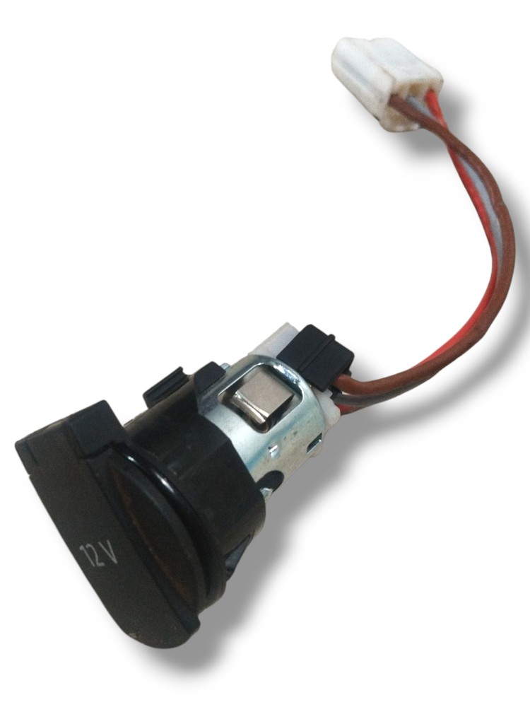 Tomada 12V do painel do Volkswagen Constellation 26 320 2025