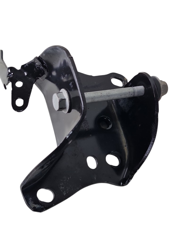 Suporte eixo traseiro direito Renault Zoe 2022 551040817R 5