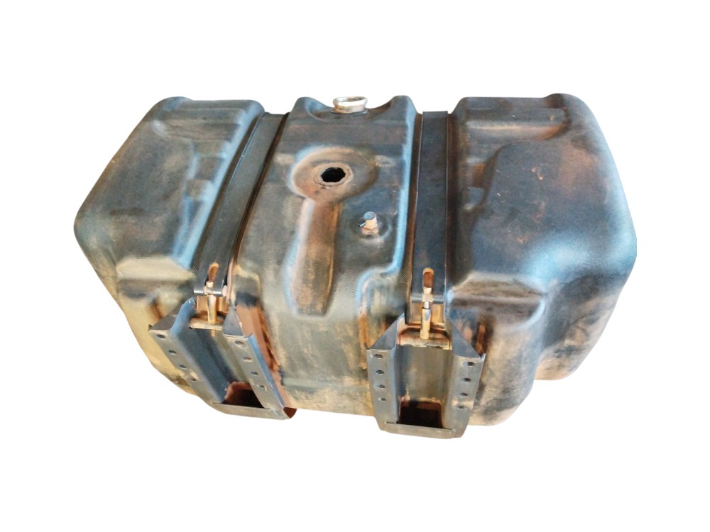 Tanque De Combustível Com Suporte Volvo Vm 330 2021 2022 6