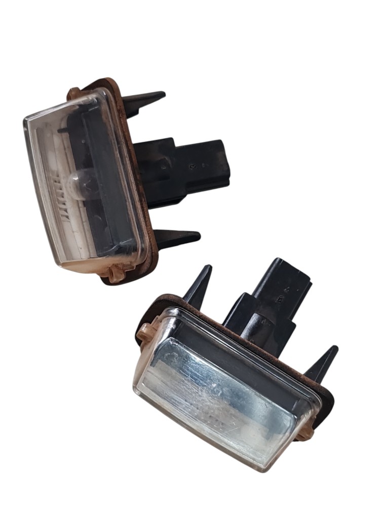 Par Luz De Placa Traseira Toyota Yaris 2019 A 2025 Original 2