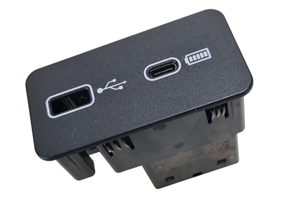 Tomada Usb Gwm Tank 300 2025 2026 3784100avc01a Original 3