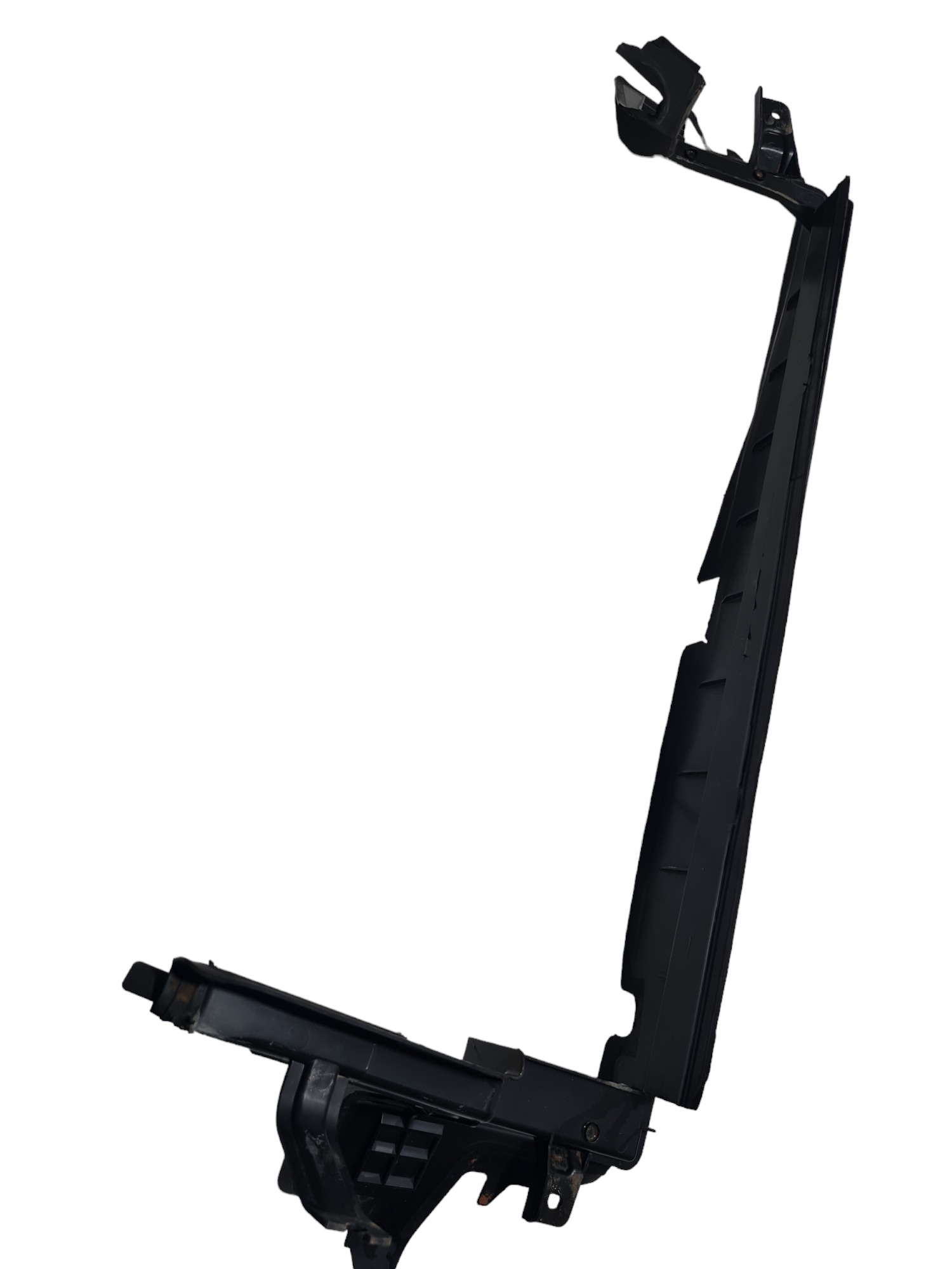Defletor Inferior Ar Radiador Chevrolet Tracker 2022 3