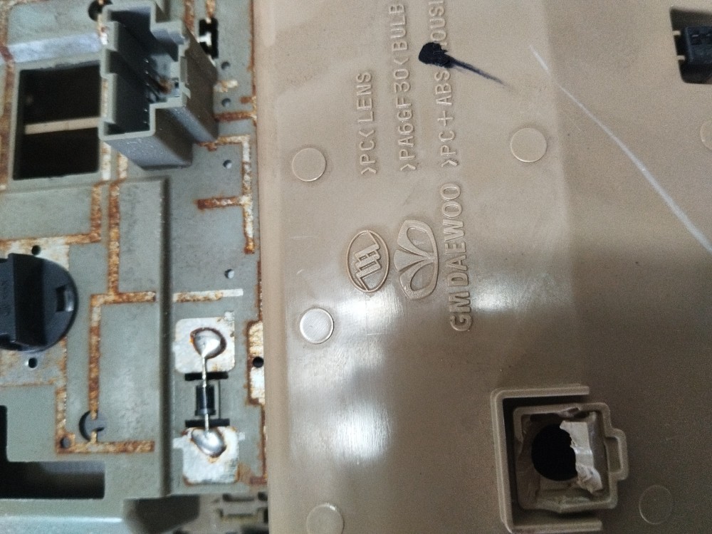Luz de teto cortesia porta óculos Chevrolet Captiva 2009 5