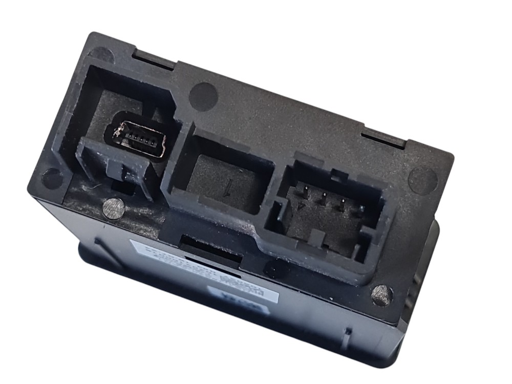 Tomada Usb E Usb-c Ford Territory 2025 0km Ns1-18820 5
