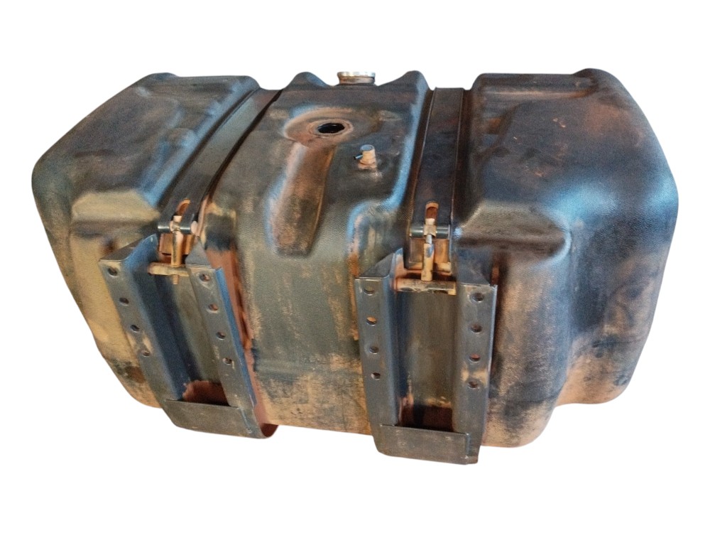 Tanque De Combustível Com Suporte Volvo Vm 330 2021 2022 5